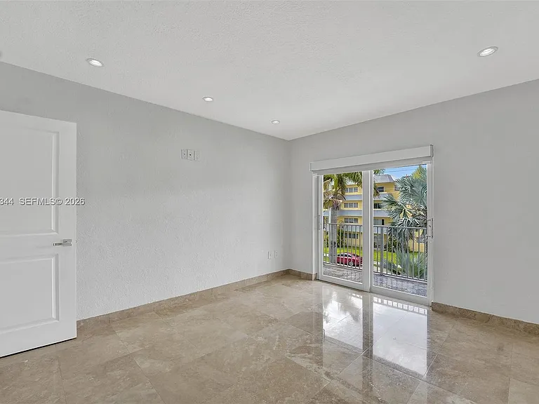 7401 SW 82nd St #302S — Photo 5