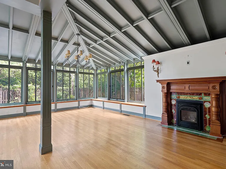 3313 Cleveland Ave NW — Photo 33