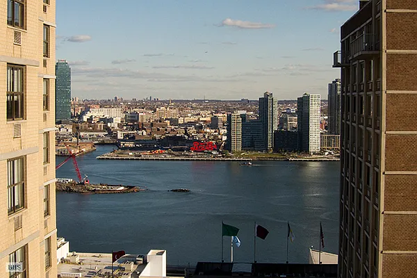 Rented by Brown Harris Stevens | media 59