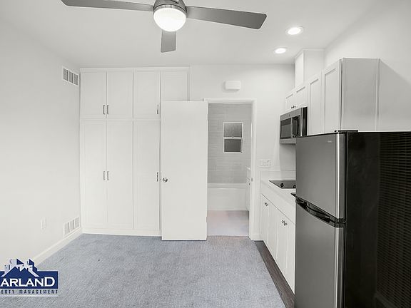 3rd image of 1012 A Ave #1022-A