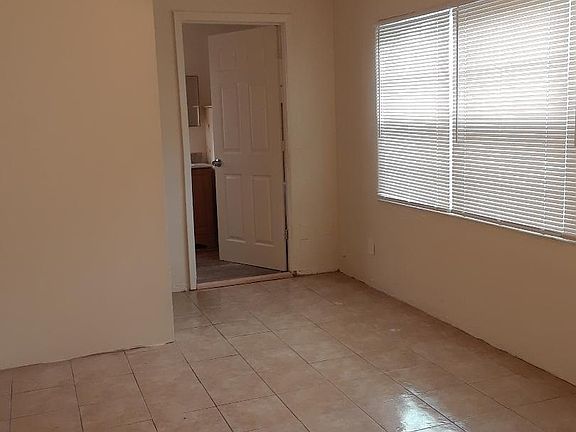 5th image of 5053 10th Ave S