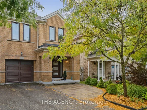 908 Oaktree Cres, Newmarket, ON L3X 2Z1
