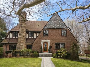 21 Burling Ave, White Plains, NY 10605