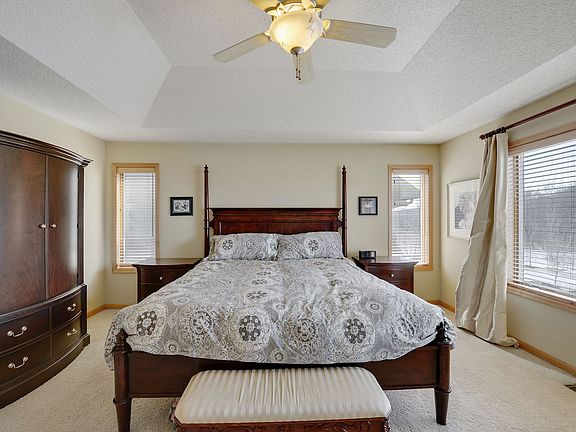 5th image of 10709 Watersedge Ln