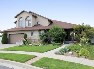 9344 S Sunset Ridge Cir, Sandy, UT 84092