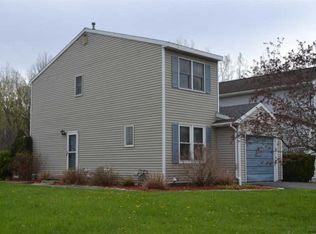 24 Cooks Ct, Waterford, NY 12188