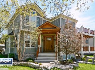 312 S 3rd Ave, St Charles, IL 60174