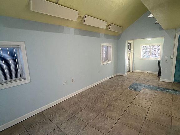 4th image of 3203 W Kentucky Ave #3205