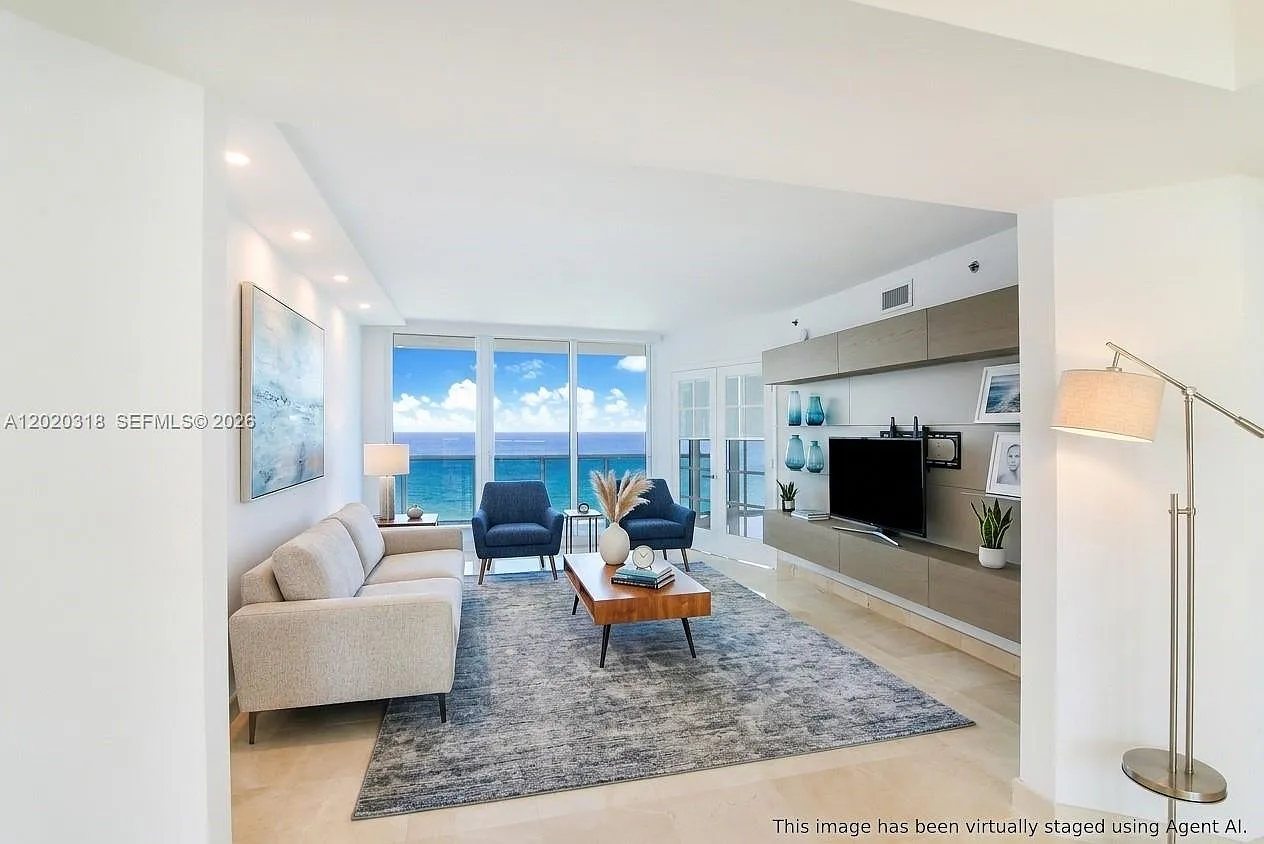 Ocean One Condo — Photo 4