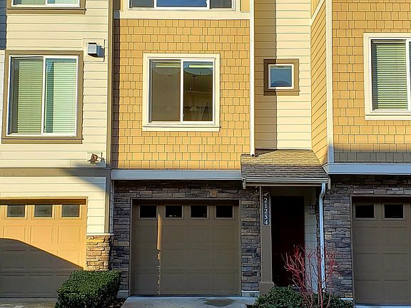 2nd image of 21254 SE 42nd Pl