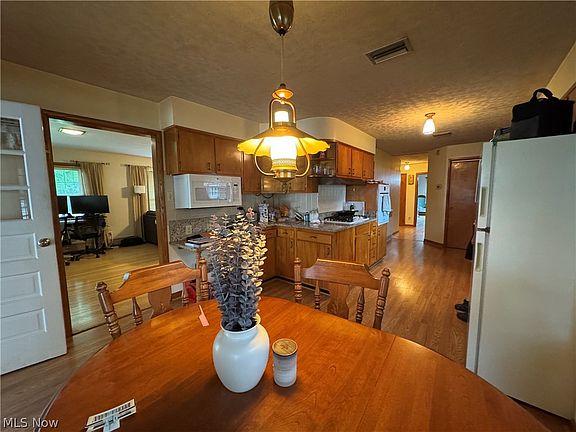 4th image of 1015 Brackenridge Rd