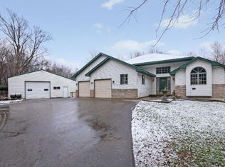 36991 Hemingway Ave, North Branch, MN 55056