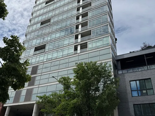 510 W Erie St #1705, Chicago, IL 60610