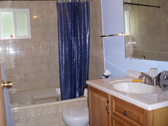 Bath, Lower Lv
