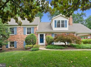 7512 Pleasant Way, Annandale, VA 22003