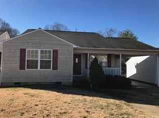 126 Boardwalk Dr, Inman, SC 29349