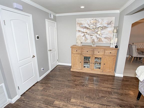 4th image of 7410 Laurelgrove Ave Unit 3