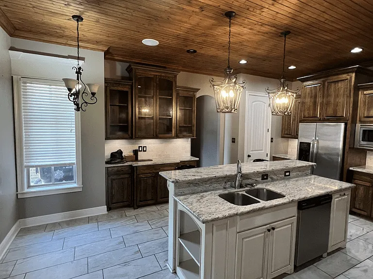 5810 Willow Breeze Dr — Photo 3