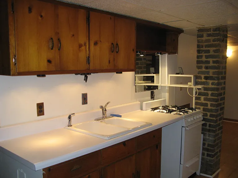 11 Mobile Ln #B — Photo 7