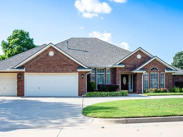 11741 Hackney Ln, Yukon, OK 73099