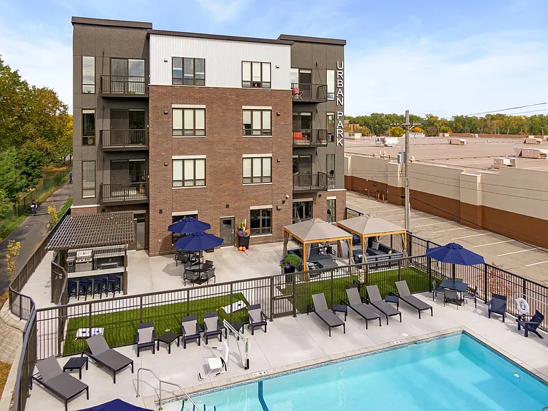 Urban Park I and II Apartments — Photo 37