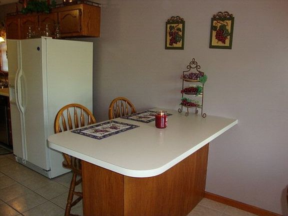 3rd image of 1309 Mernie Dr