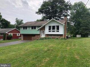 810 Park Hill Dr, Manheim, PA