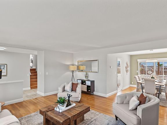 5th image of 502 Kenilworth Ct