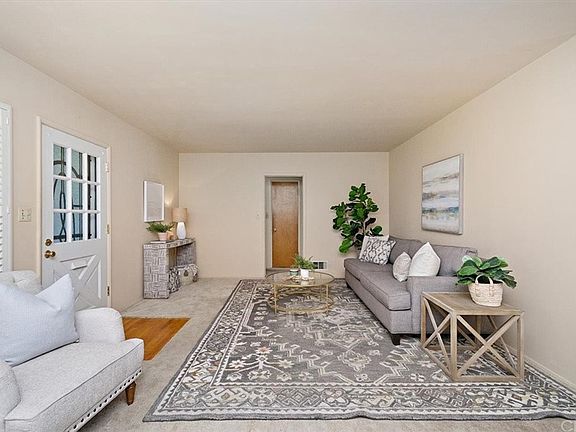 4th image of 804 N Elspeth Way
