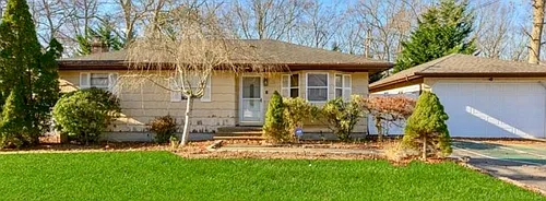22 Garden Pl Photo 1