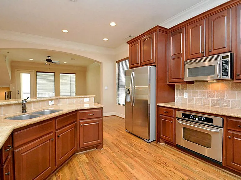 6310 Hamman St #C — Photo 9