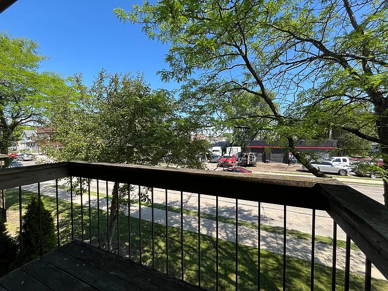 2101 S 75th St — Photo 27