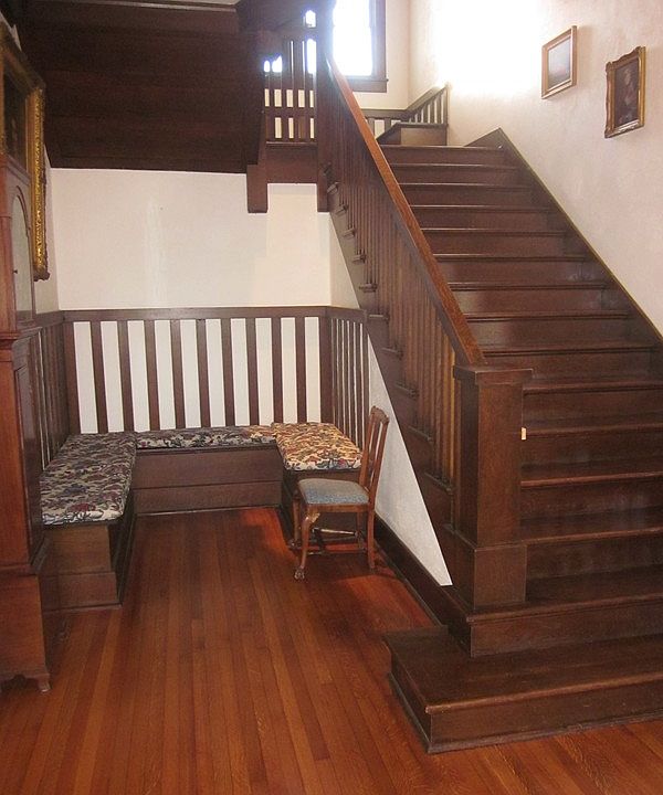 2nd image of 319 Grand Blvd