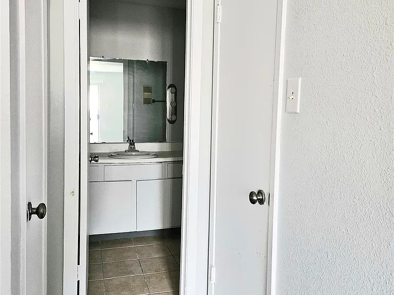 8421 Hearth Dr #21 — Photo 16