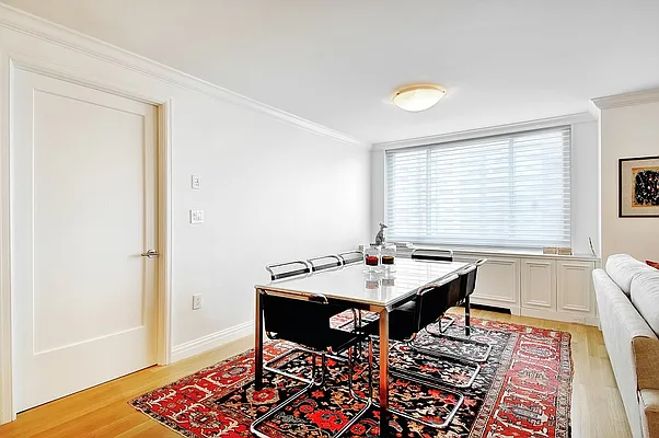 Rented by City Connections Realty | media 3