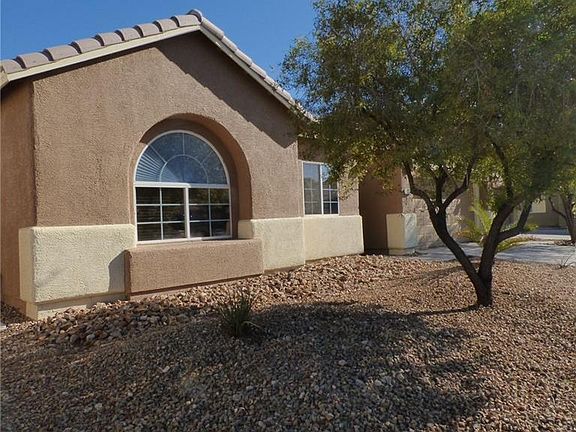 2nd image of 5084 Walbrook Ln