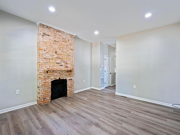 5th image of 293 W Park Ave