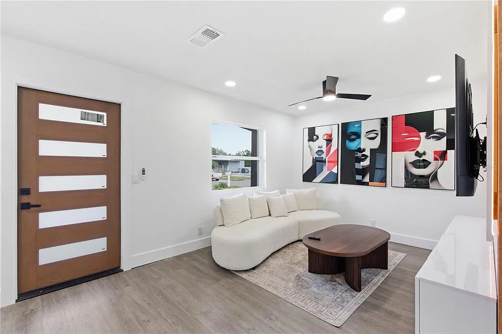 4 bed, 3.0 bath, 1795 sqft, $3,000 — Photo 4