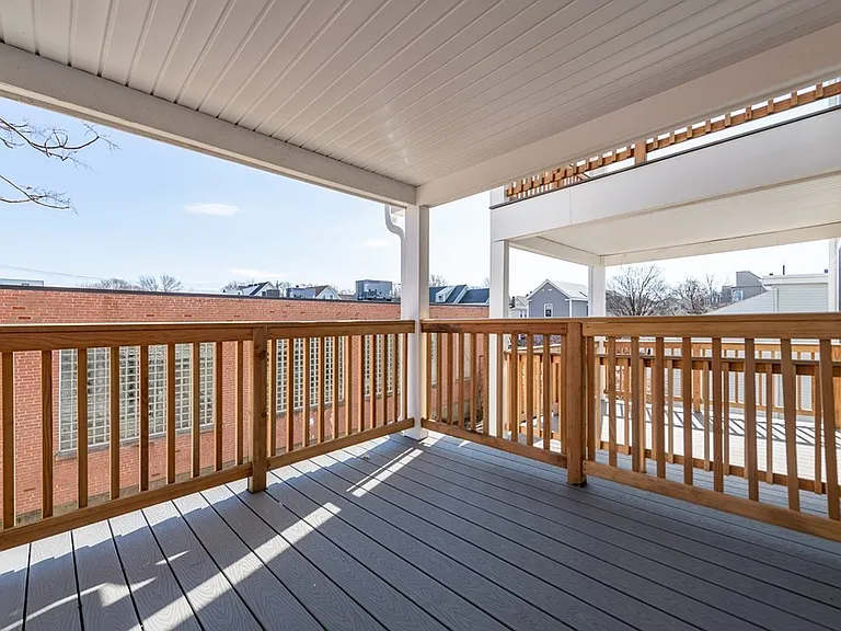 6 Rush St #1 — Photo 12