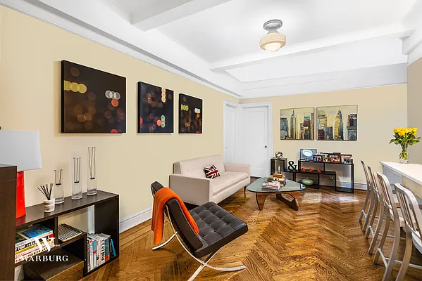 Sold by Warburg | media 1
