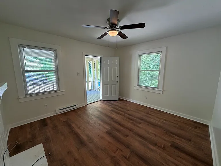 209 Dennis St — Photo 4