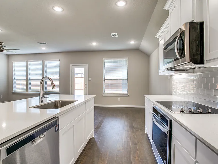 313 Ember Cir — Photo 6