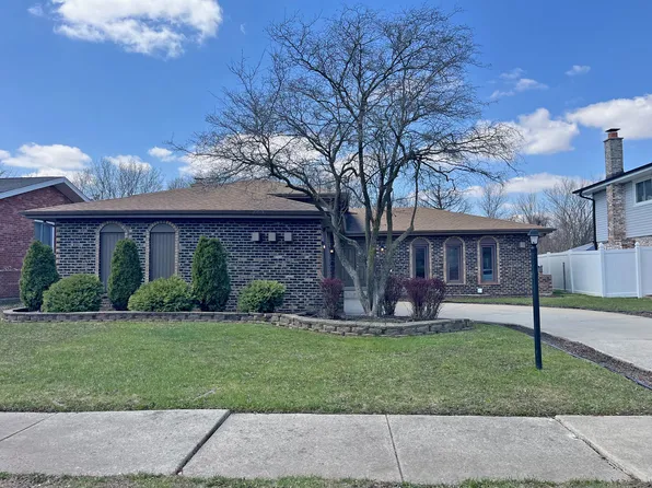 22226 Scott Dr, Richton Park, IL 60471