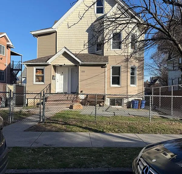 279 Heberton Ave #1 — Photo 1