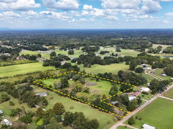 213 Printemps Rd, Carencro, LA 70520