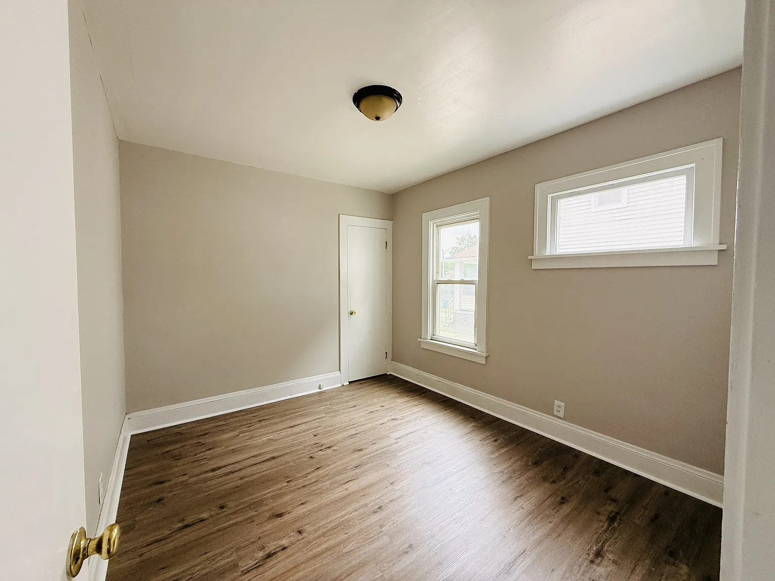 8329-8331 Garfield Blvd, Garfield Hts OH 44125 - DN — Photo 4