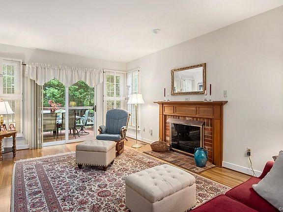 5th image of 1705 Logwood Cir