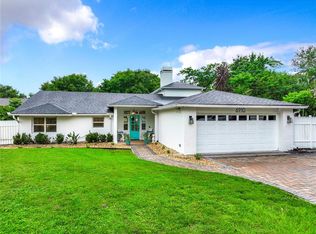 6910 Seminole Dr, Belle Isle, FL 32812