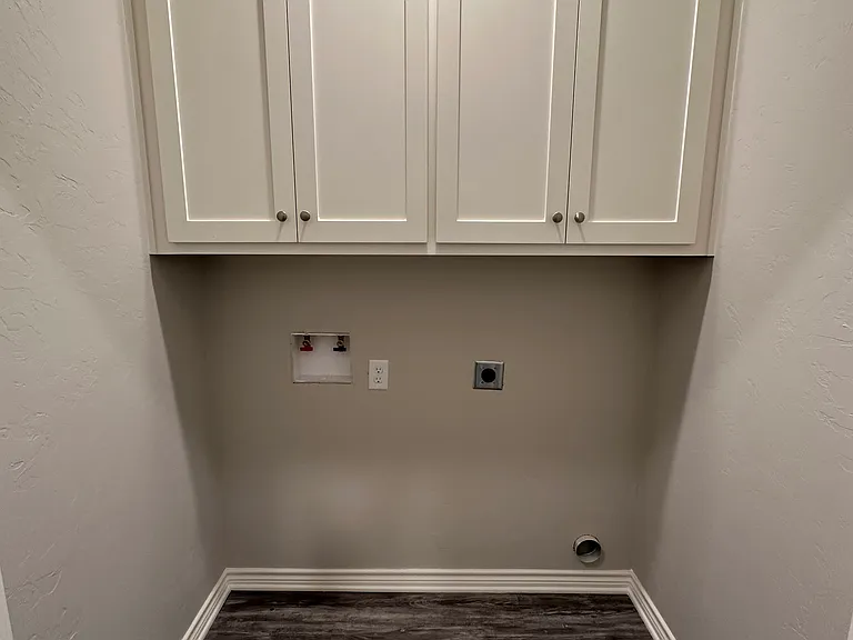 1605 Everwood Ct — Photo 16