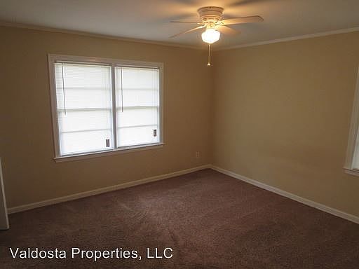 4th image of 203 W Park Ave